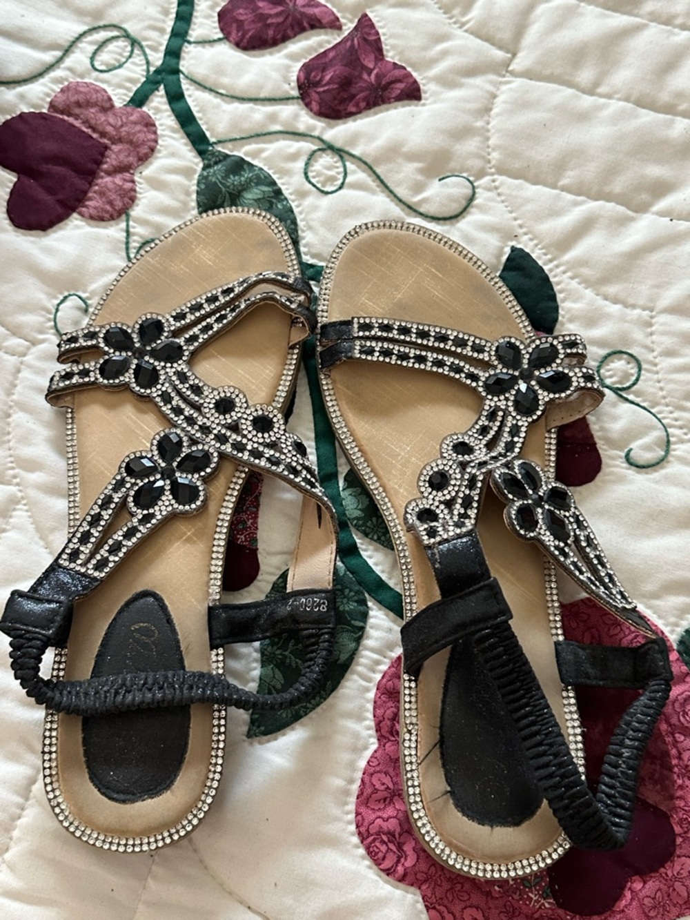Embellished Black Floral T-Strap Women’s Sandals